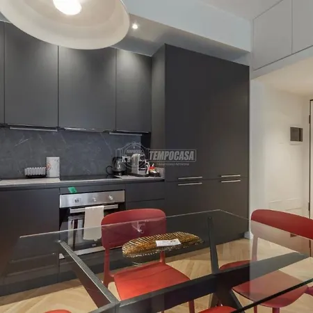 Milano: Incantevole In Pieno Centro - Fancy Yellow Appartement